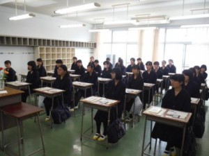 入学式４高校教室